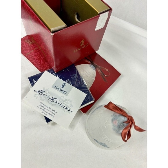 Lladro 2002 White Blue Christmas Holiday Ornament Bell - Picture 4 of 14